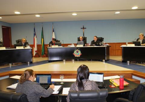 TCE suspende concurso da Universidade Estadual do Amazonas